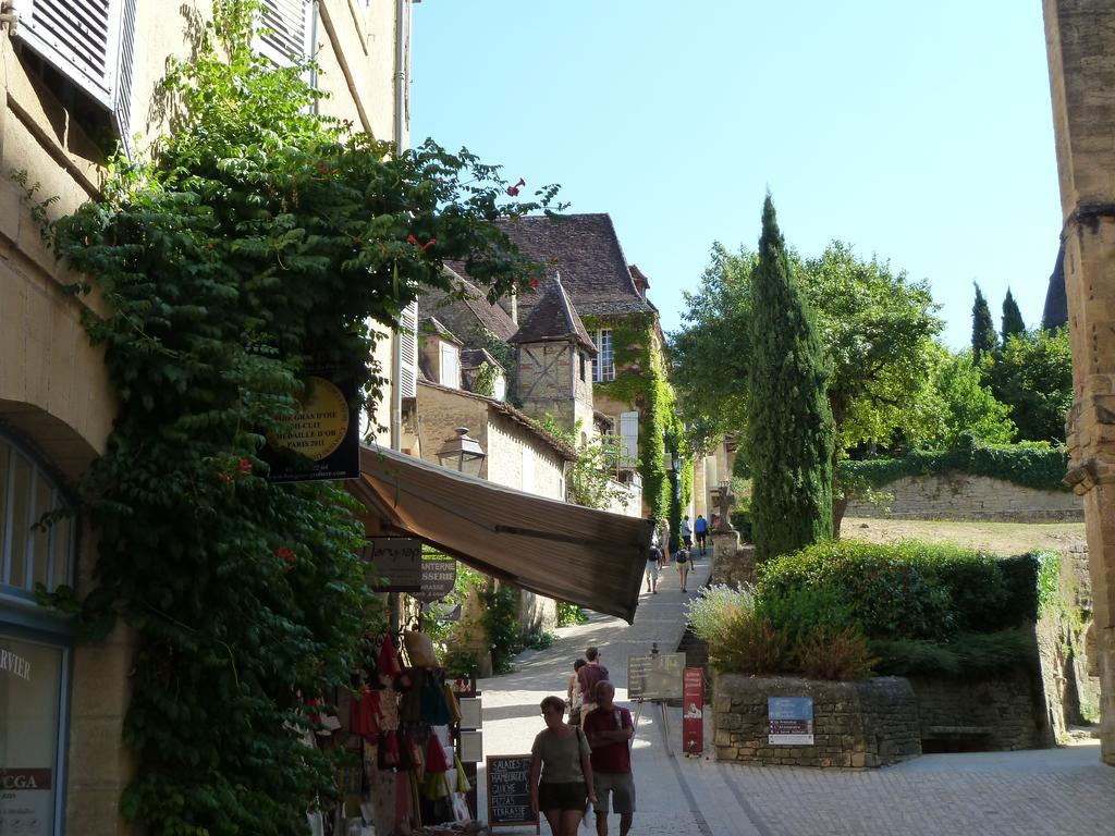 Le Grand Appartement D'Albusse Sarlat-la-Caneda Exterior photo